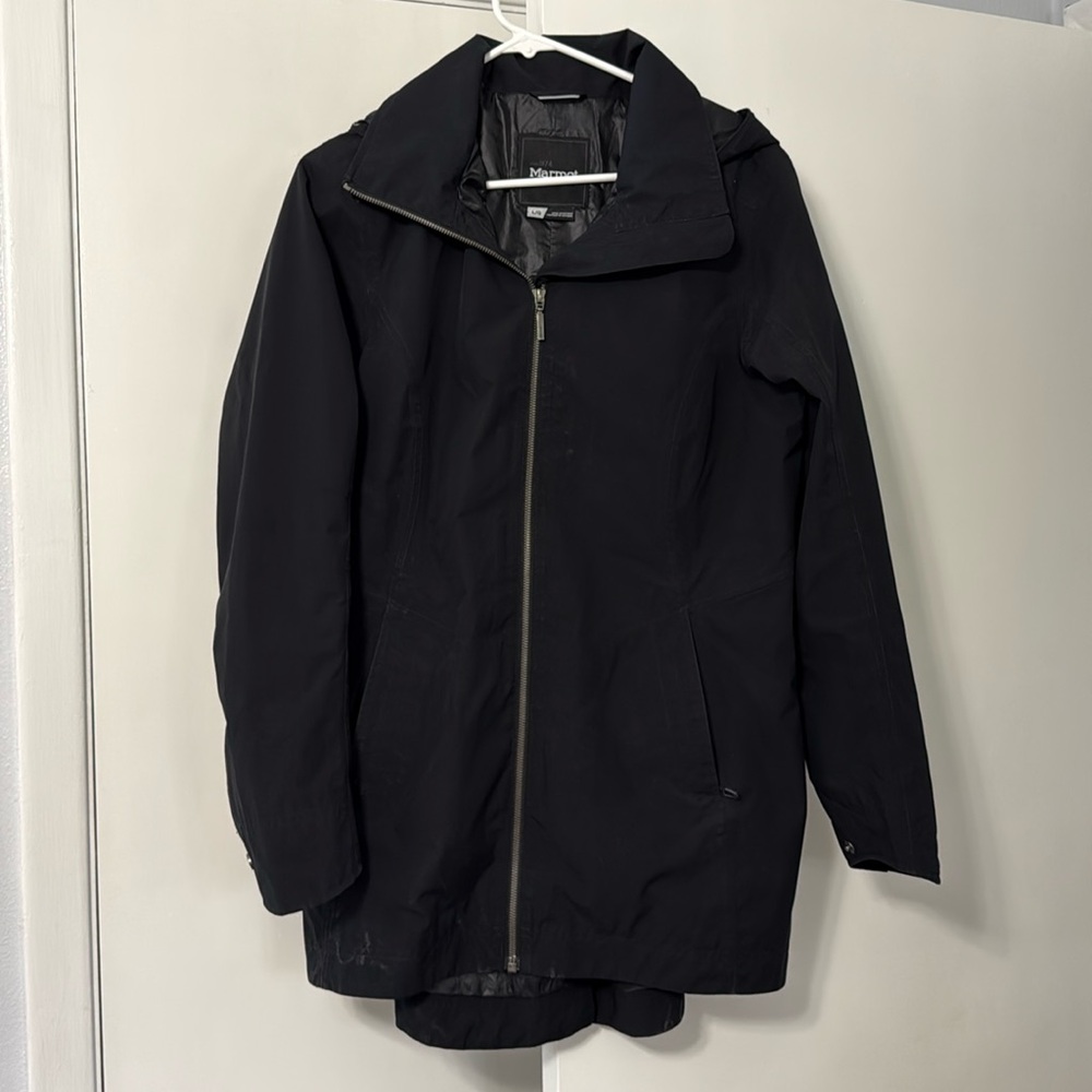 Marmot Women’s hooded Black Raincoat